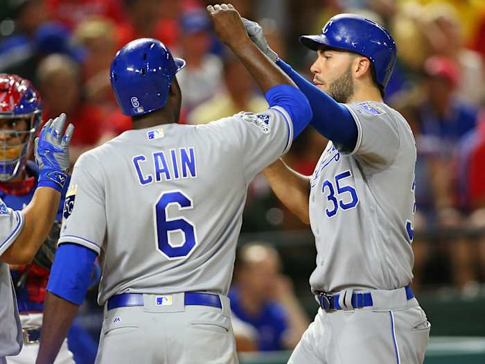 eric-hosmer-lorenzo-cain-royals_0.jpg